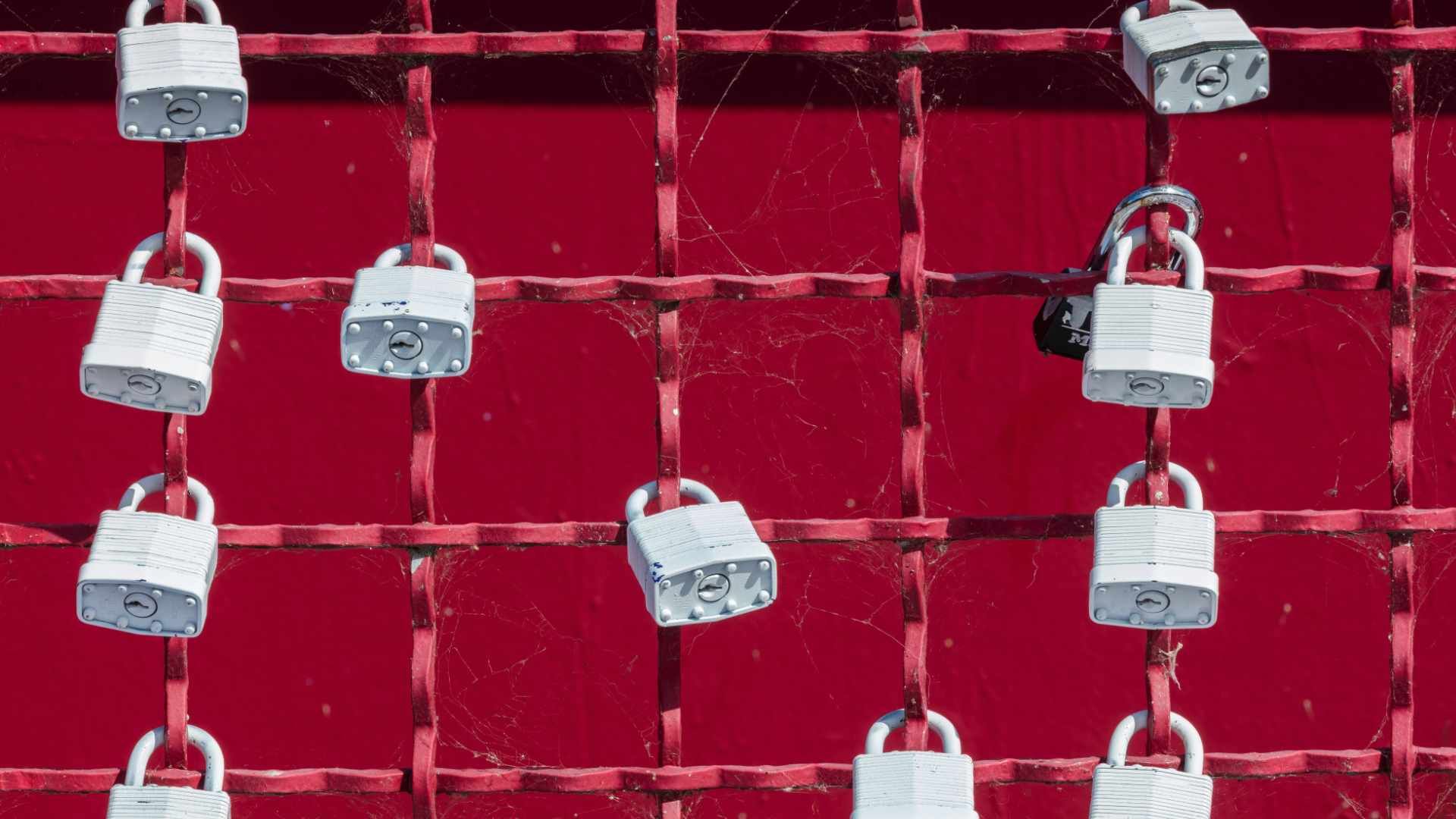 Erneute Phishing-Welle: Solarwinds-Hacker greifen Behörden und NGOs an