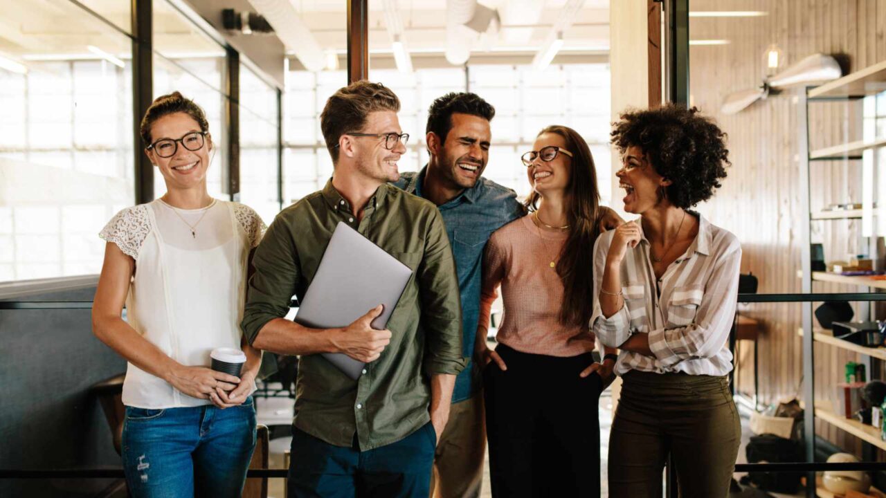 Junge Leute Diversity Studium