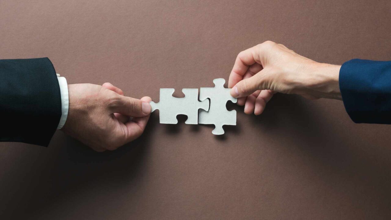 Retarus x Veenion = Intelligente Automatisierung des Dokumenteneingangs AdobeStock_522309550