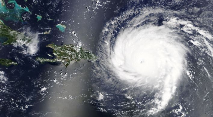 The Hurricane Effect: Battle of the Clouds