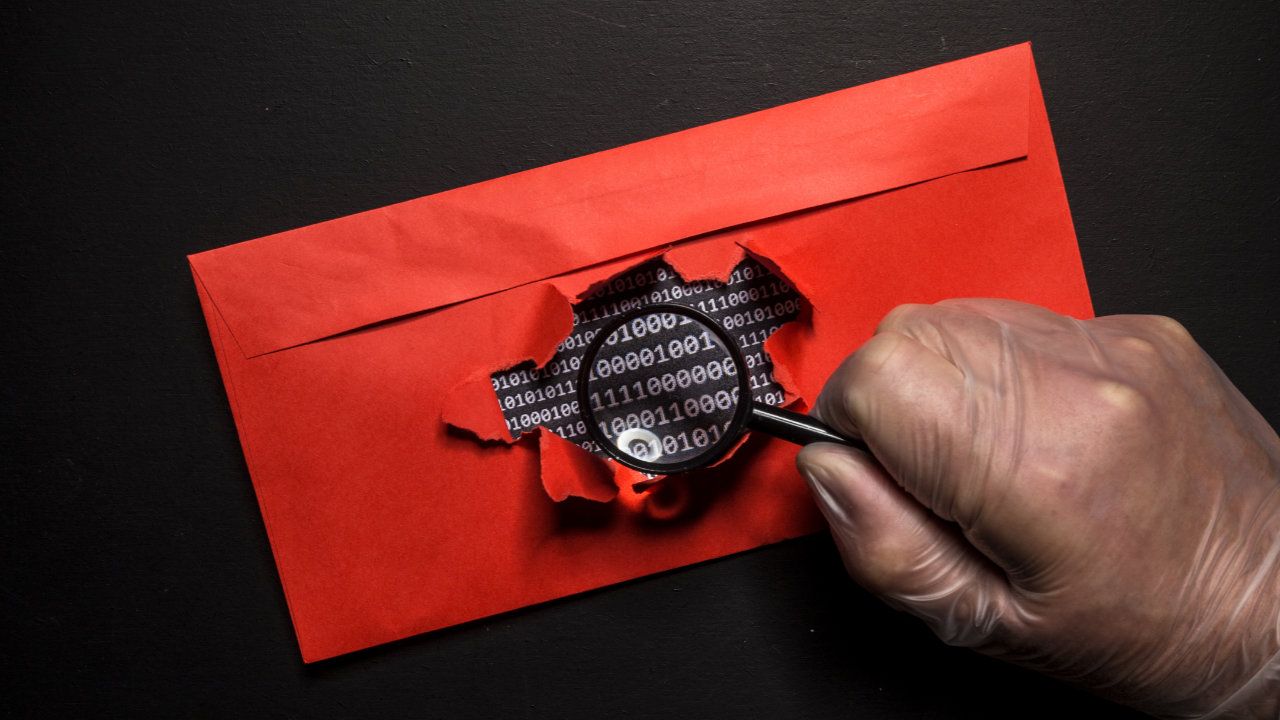«Efail»: Email encryption can be insecure in combination with HTML mails