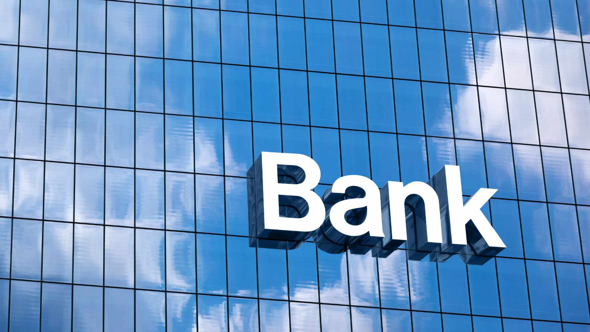 SMS per le banche: la soluzione per migliorare e rendere conforme la comunicazione con i clienti