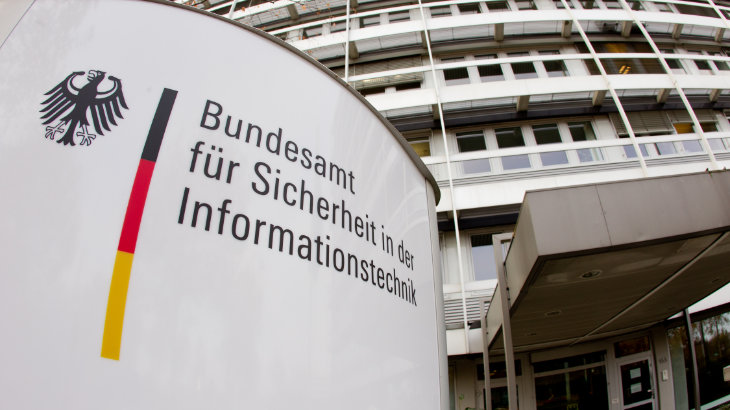 Das BSI warnt vor akuter CEO-Fraud-Gefahr