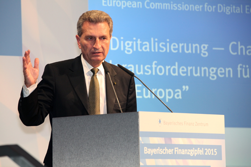Digitalisierung: Chance oder Risiko für Banken und Versicherungen?