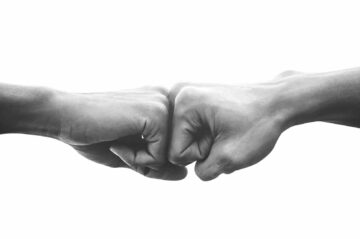 Partner Partnerschaft Partnership Fist Bump