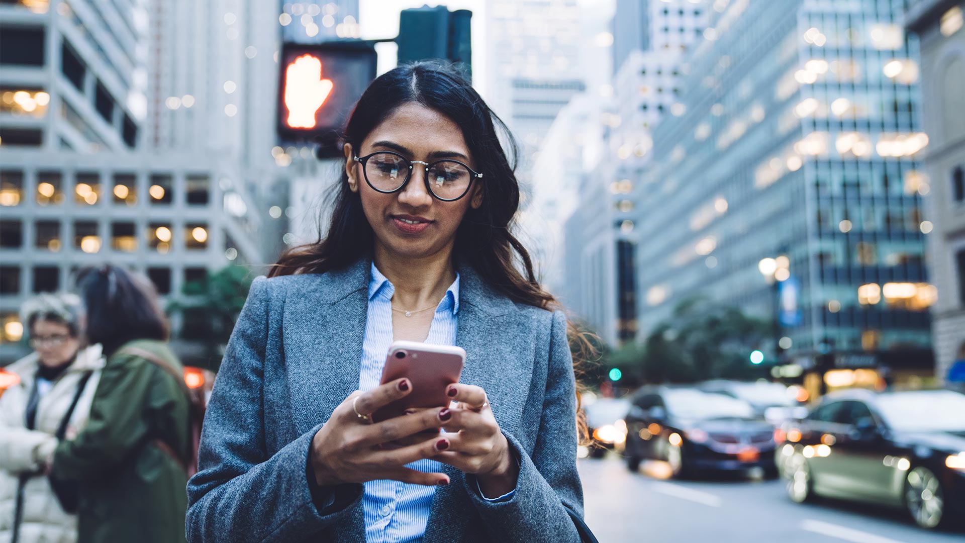 Envoi de A2P SMS vers les États-Unis : préparez-vous pour le 10DLC grâce aux services de messagerie de Retarus !